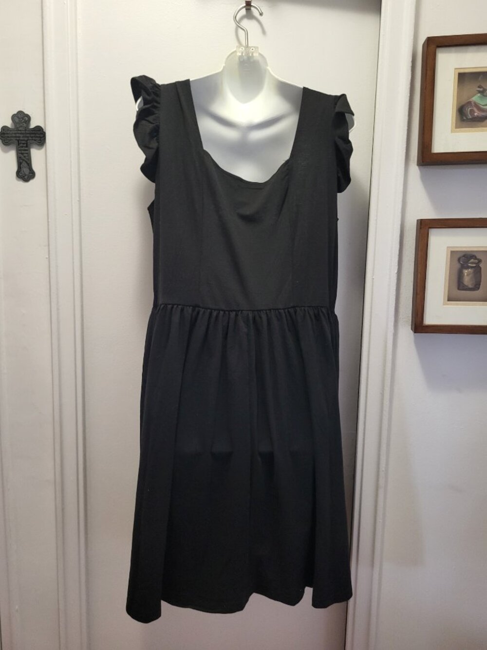 WOMENS DRESS - Picture 2 of 2